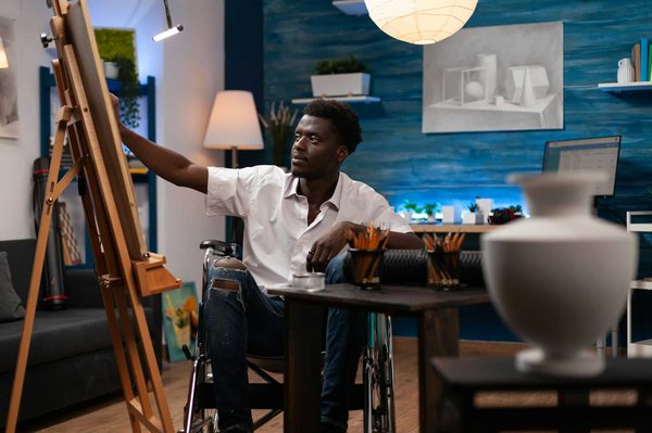 Comment composer une chanson en utilisant uniquement des sons de la nature capturés lors de randonnées?